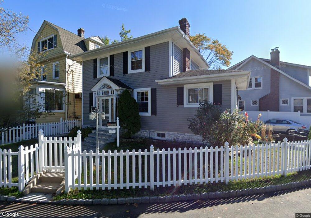 71 Parkway E, Bloomfield, NJ 07003 - photo 1