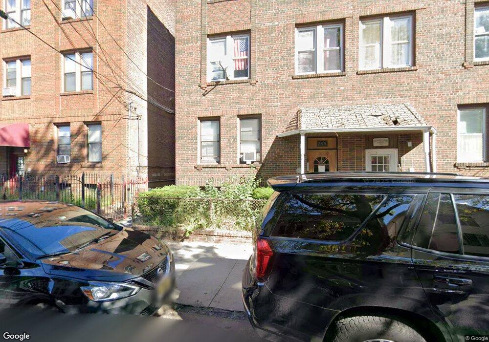 258 Clendenny Ave unit 4, Jersey City, NJ 07304 - photo 1