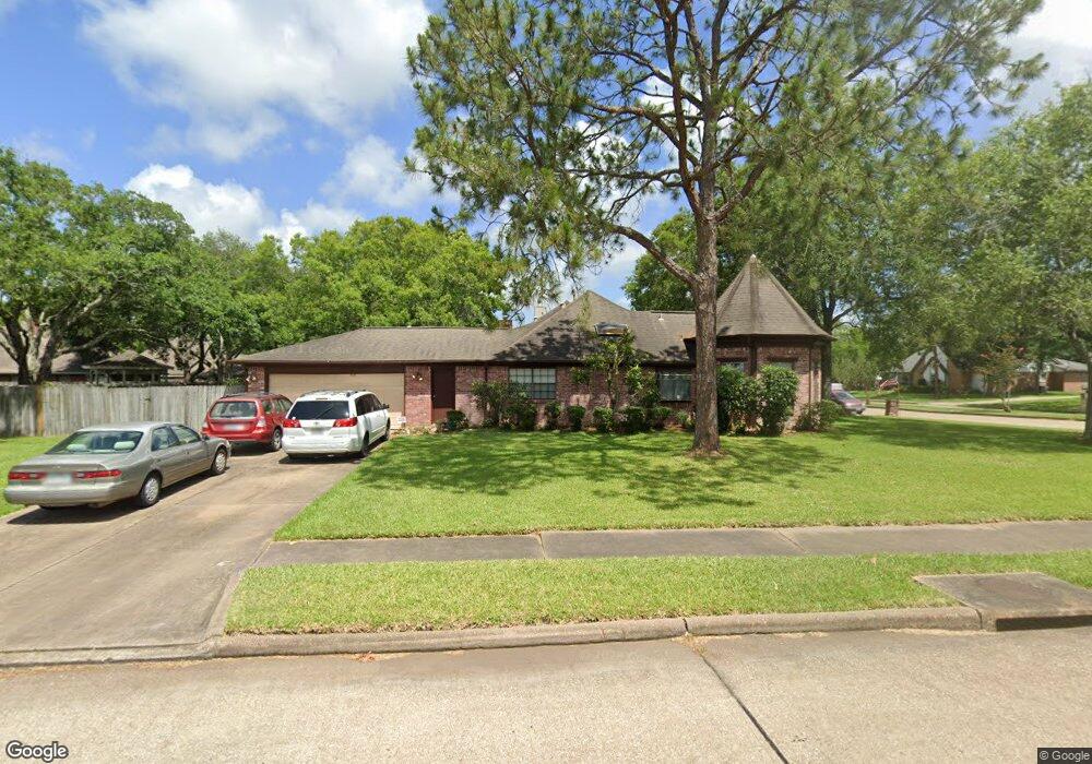 1716 Falcon Ridge Blvd, Friendswood, TX 77546 - photo 1