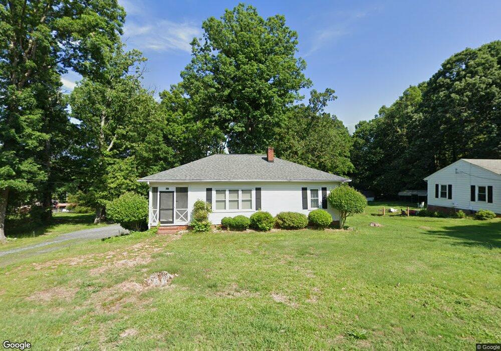 527 Mcdermott St, Asheboro, NC 27205 - photo 1