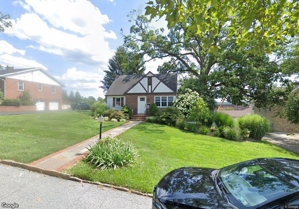 612 W Linden St, Kennett Square, PA 19348 - photo 1