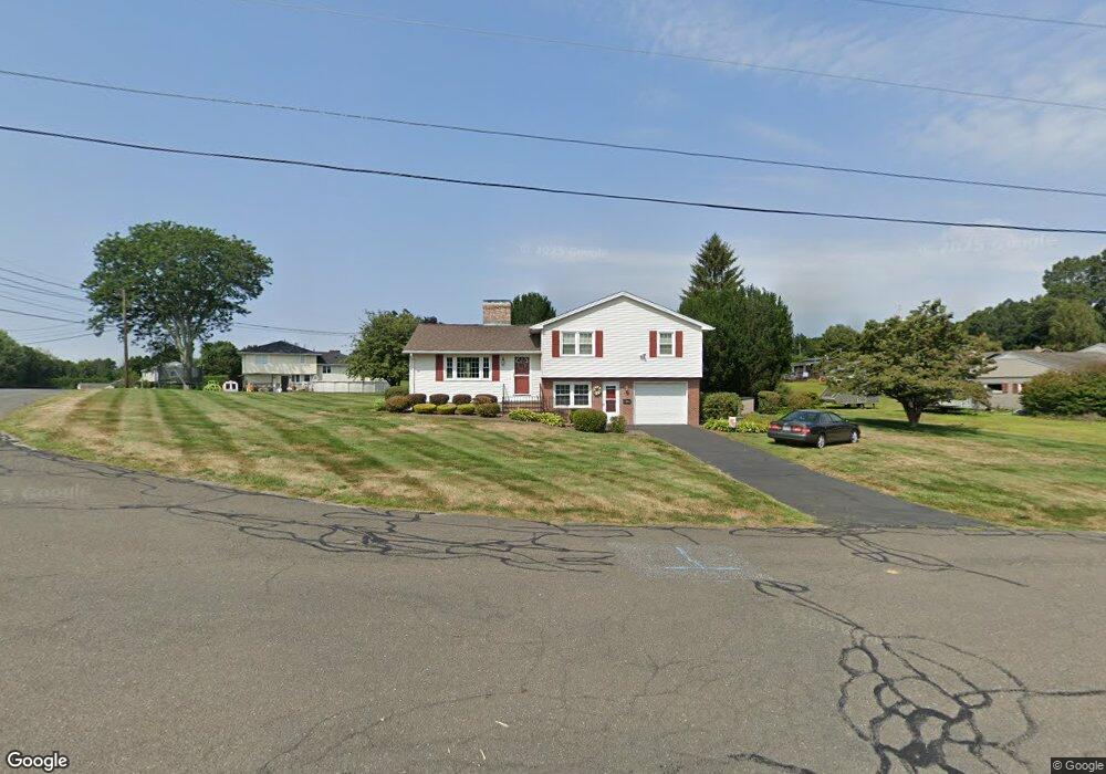 38 Acorn Ln, Ludlow, MA 01056 - photo 1