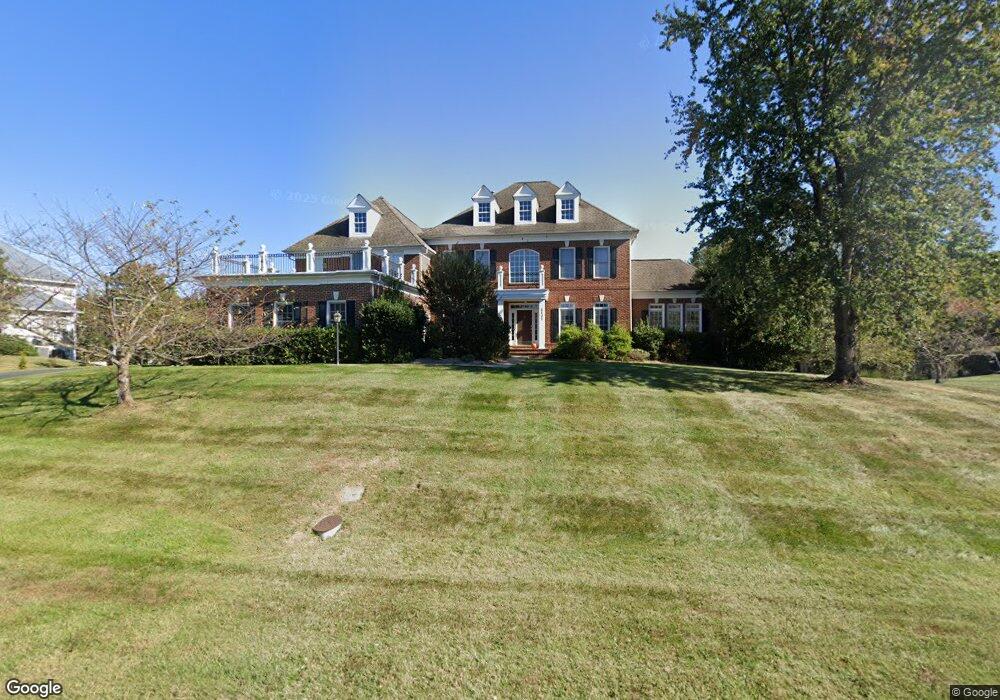 5137 Pleasant Forest Dr, Centreville, VA 20120 - photo 1