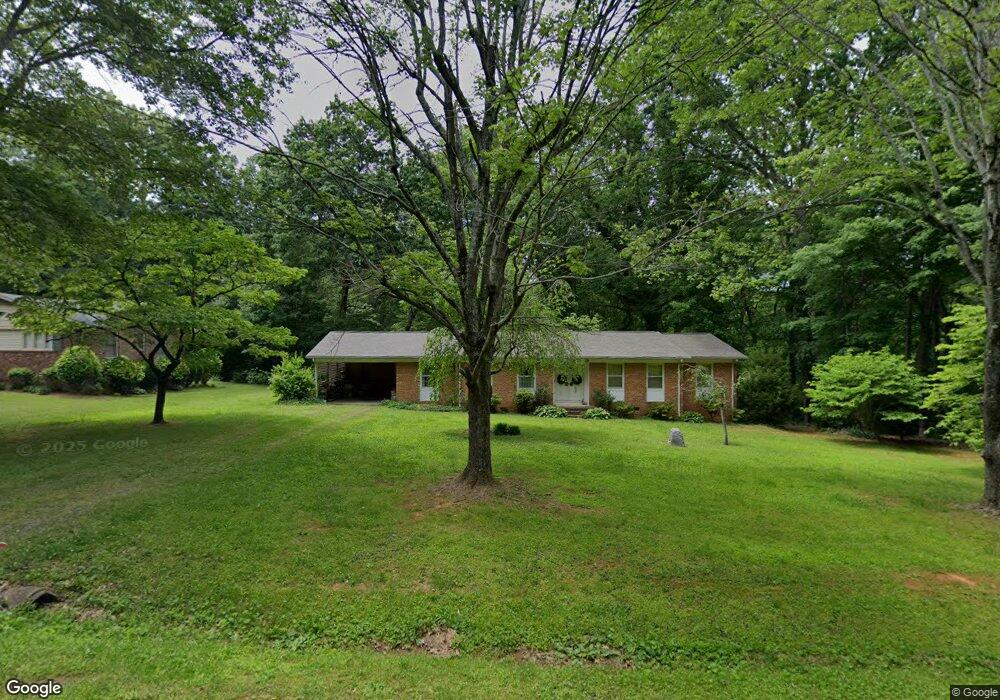 568 Eastwood Dr, Asheboro, NC 27205 - photo 1
