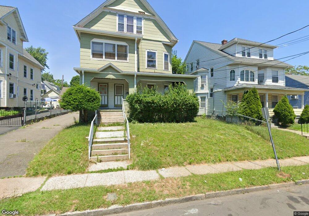 138 Barker St unit 140, Hartford, CT 06114 - photo 1