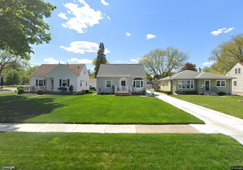 1956 W 7th St, Waterloo, IA 50702 - photo 1