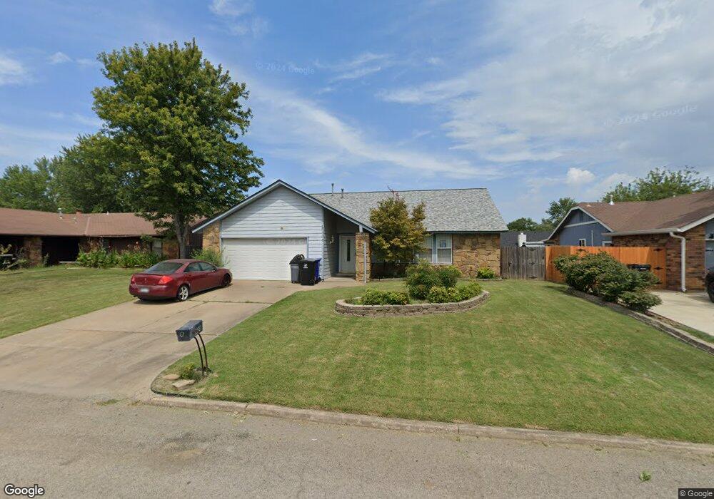 408 W Utica Place, Broken Arrow, OK 74011 - photo 1