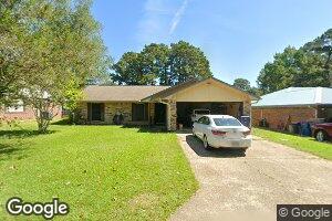 1931 Charlotte St, Deridder, LA 70634