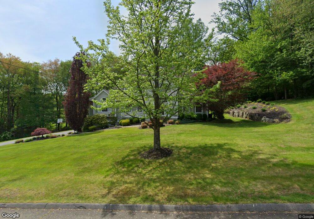 12 Blackhawk Rd, Trumbull, CT 06611 - photo 1