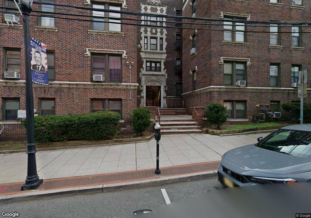 26 Spring Dell unit 3B, Rutherford, NJ 07070 - photo 1