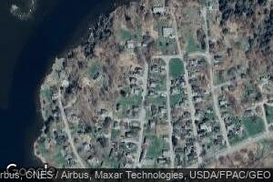 32 Carver St, Vinalhaven, ME 04863