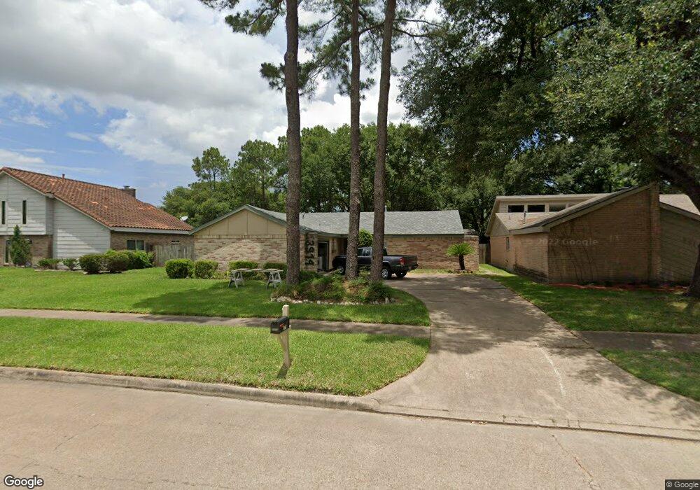 3914 Saratoga Dr, Houston, TX 77088 - photo 1