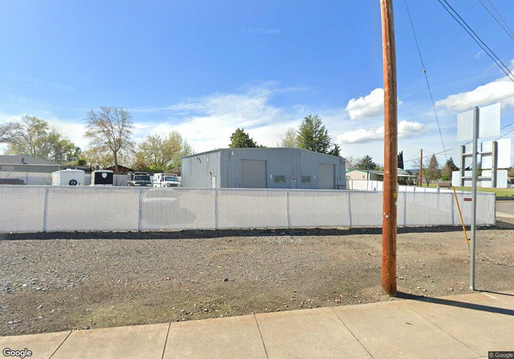 4861 Upton Rd, Central Point, OR 97502 - photo 1