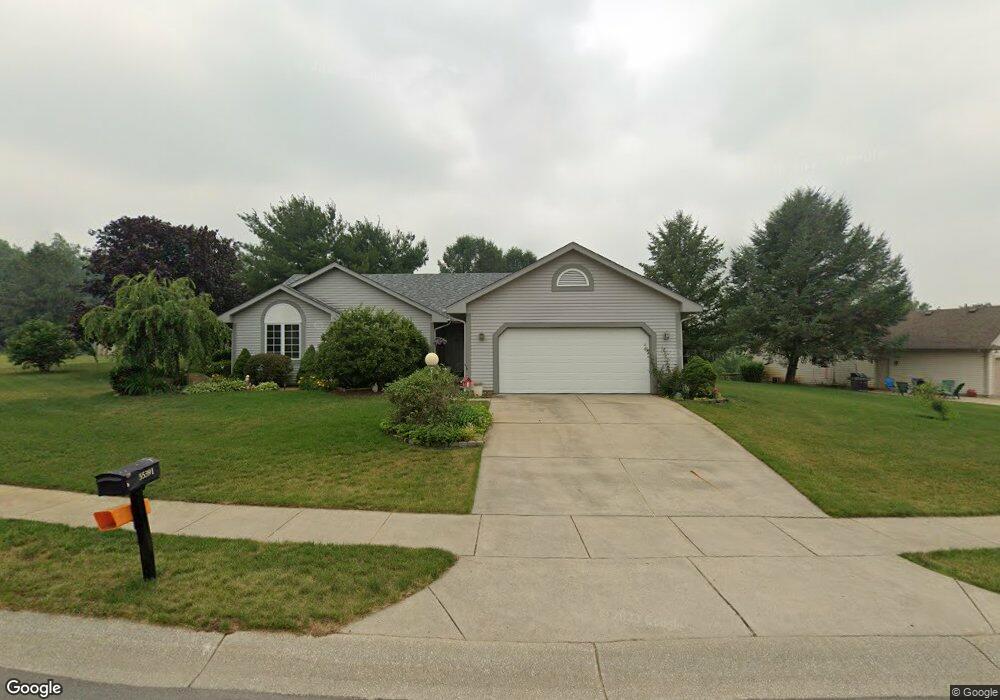 55391 Sumerset Ln, New Carlisle, IN 46552 - photo 1