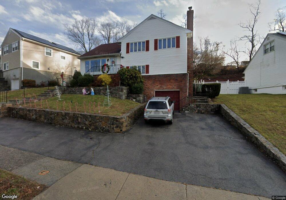 30 Dexter Rd, Yonkers, NY 10710 - photo 1