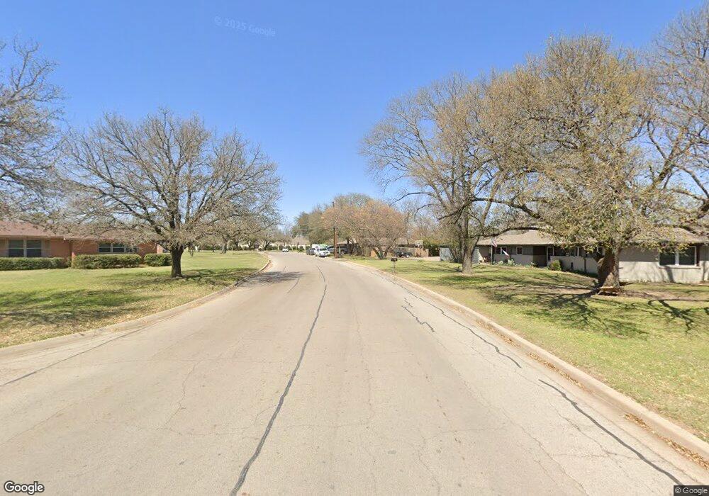 900 Hilltop Dr, Cleburne, TX 76033 - photo 1