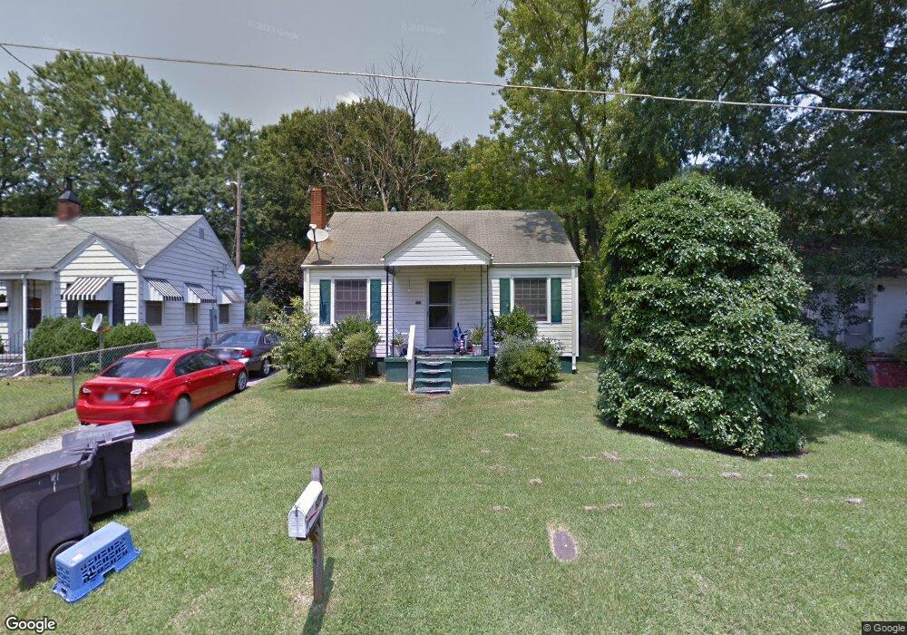 520 Hickory Ave, Statesville, NC 28677 - photo 1