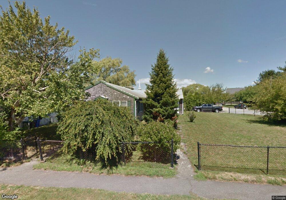 8 Ludlow Rd, Middletown, RI 02842 - photo 1