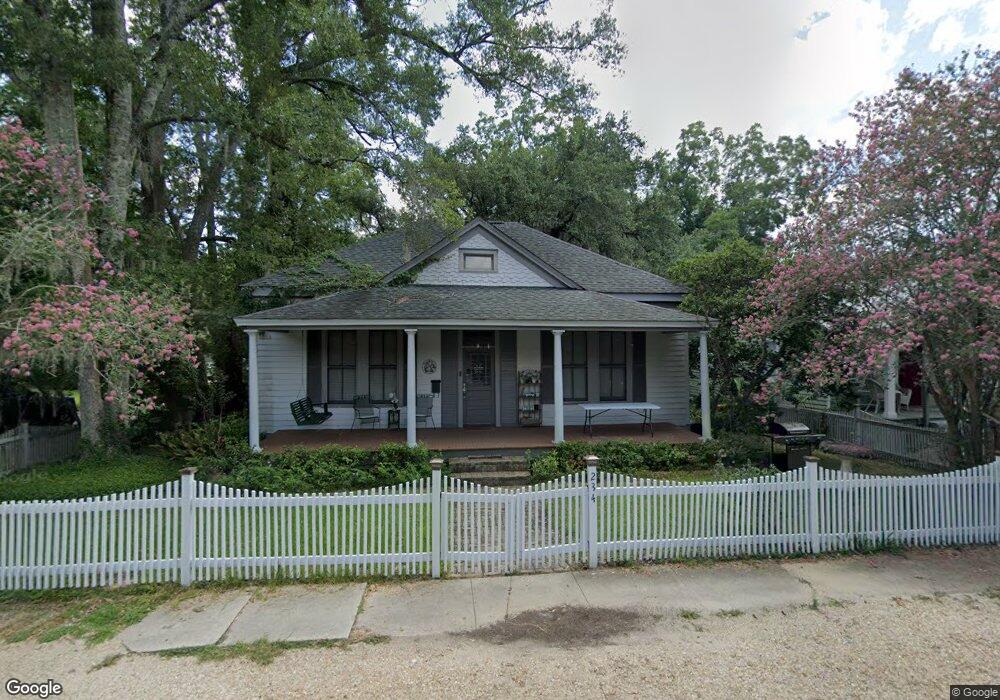 234 S New Hampshire St, Covington, LA 70433 - photo 1