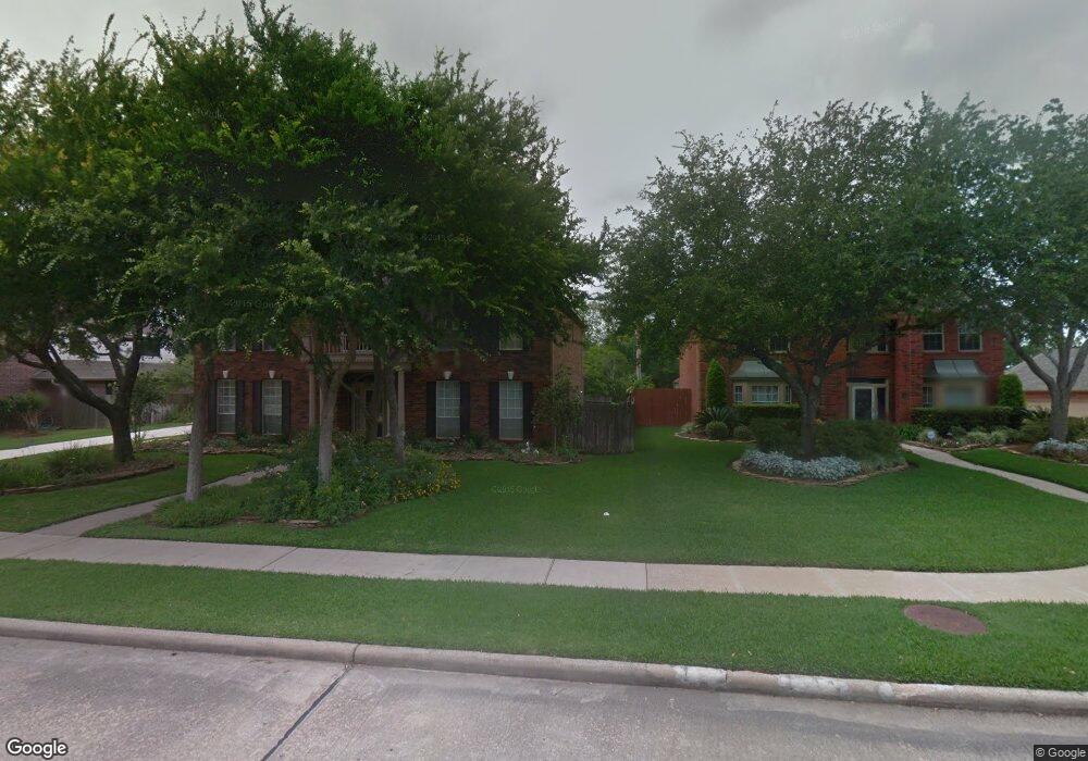 106 Lakeview Cir, Friendswood, TX 77546 - photo 1