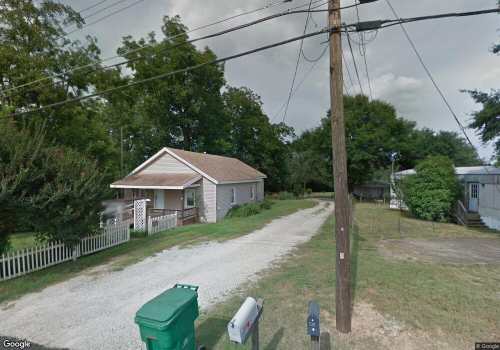 335 S Broad Street Extension, Commerce, GA 30529 - photo 1