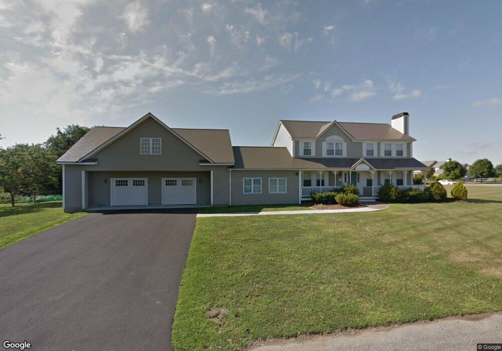 140 Compton View Dr, Middletown, RI 02842 - photo 1