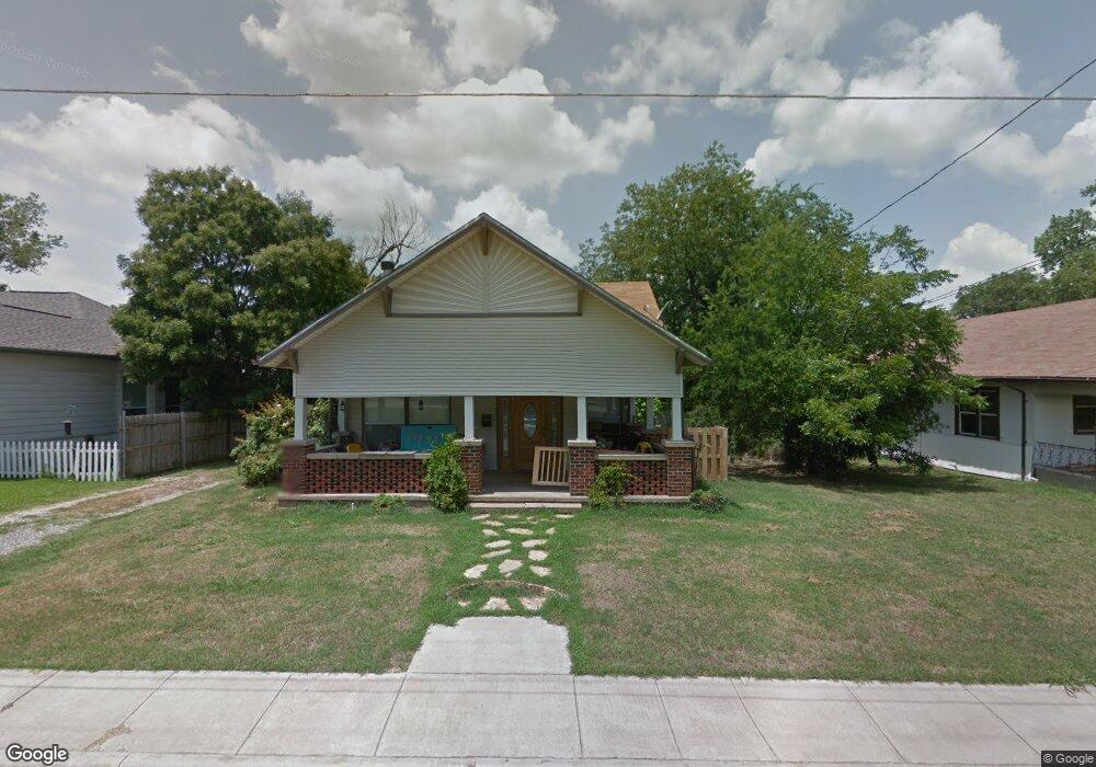 303 Star St, Bonham, TX 75418 - photo 1