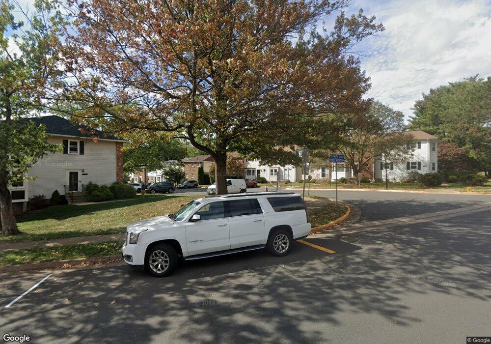 3030 Southern Elm Ct, Fairfax, VA 22031 - photo 1