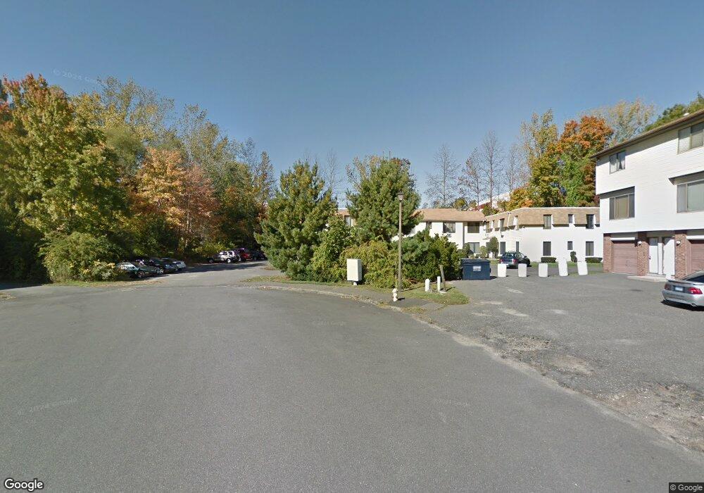 67 Dallas Terrace unit . 5, Waterbury, CT 06705 - photo 1