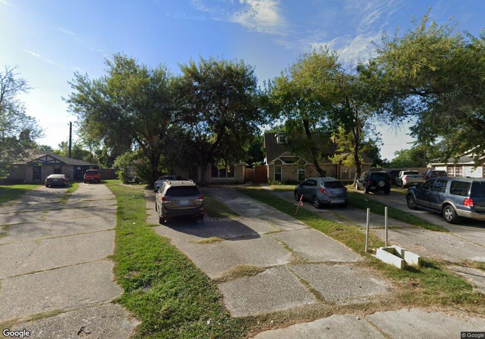 10003 Rosbrook Dr, Houston, TX 77038 - photo 1