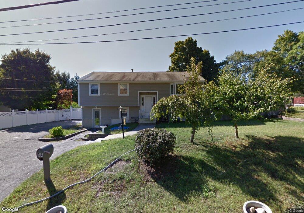 34 Cordis St, Wakefield, MA 01880 - photo 1