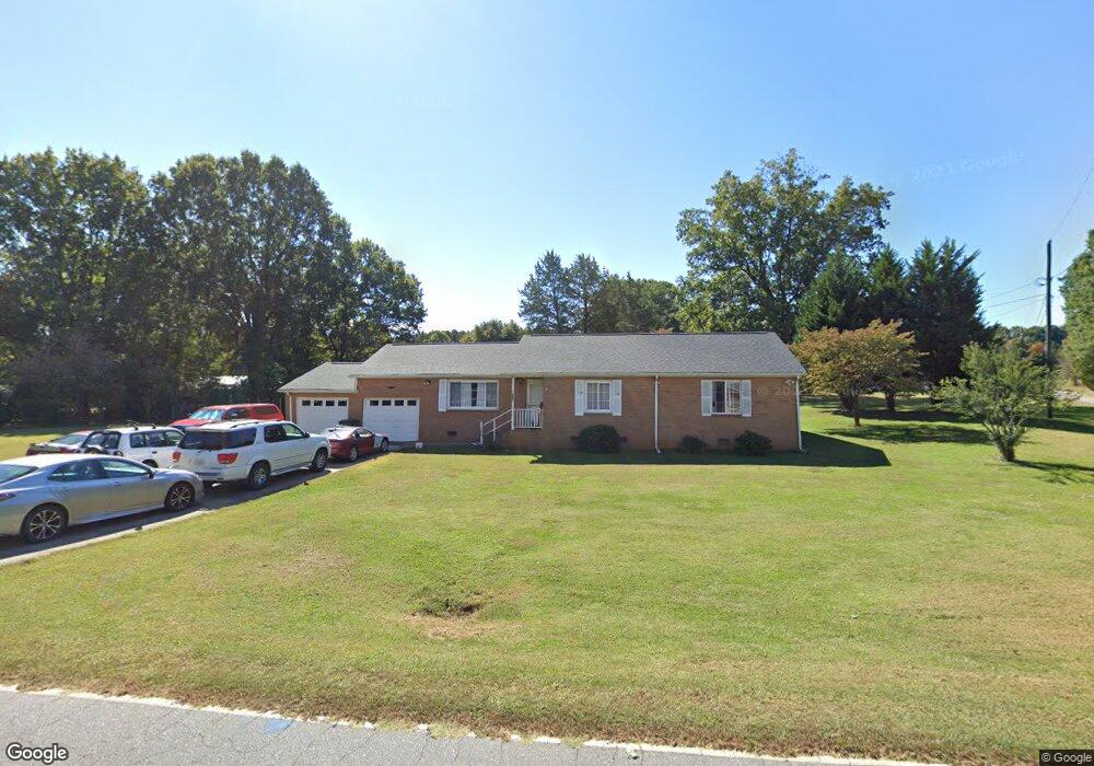 119 Loraindale Dr, Statesville, NC 28625 - photo 1