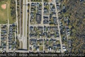 28 4th St, McMechen, WV 26040