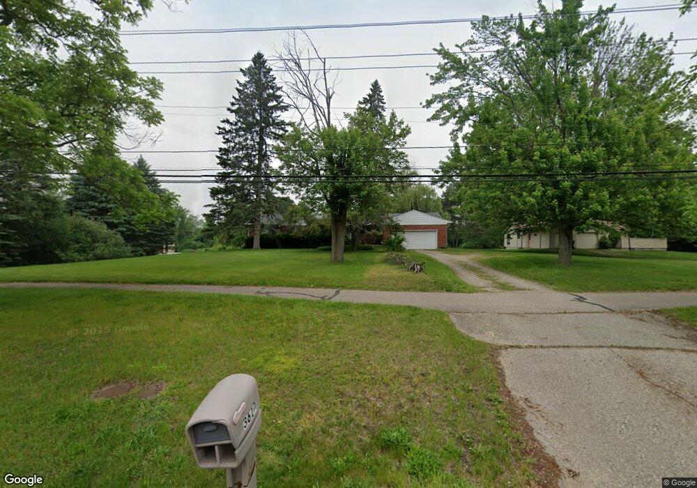 3610 W Tienken Rd, Rochester Hills, MI 48306 - photo 1