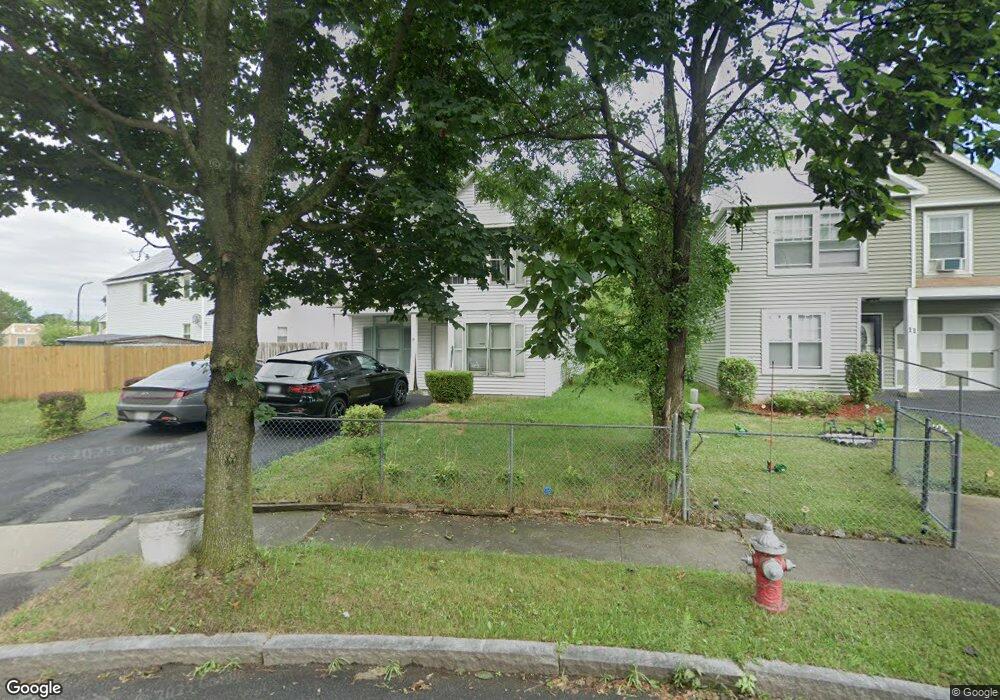 9 Pieter Schuyler Ct W, Albany, NY 12210 - photo 1