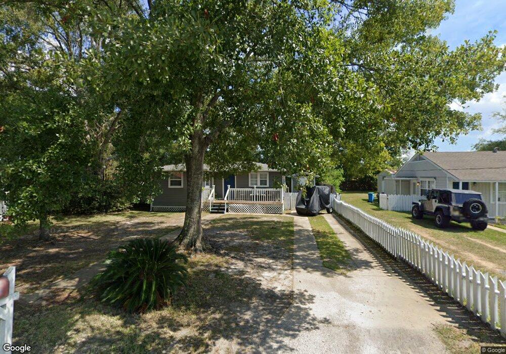 446 Bills Ave, Ocean Springs, MS 39564 - photo 1