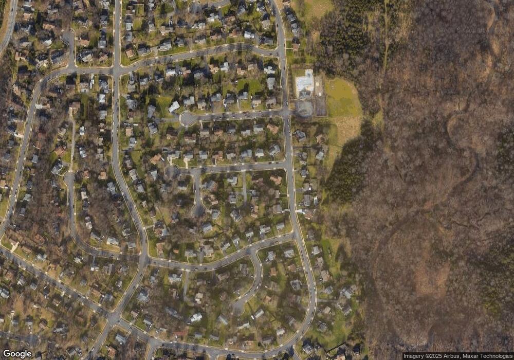 15203 Bicentennial Ct, Chantilly, VA 20151 - photo 1