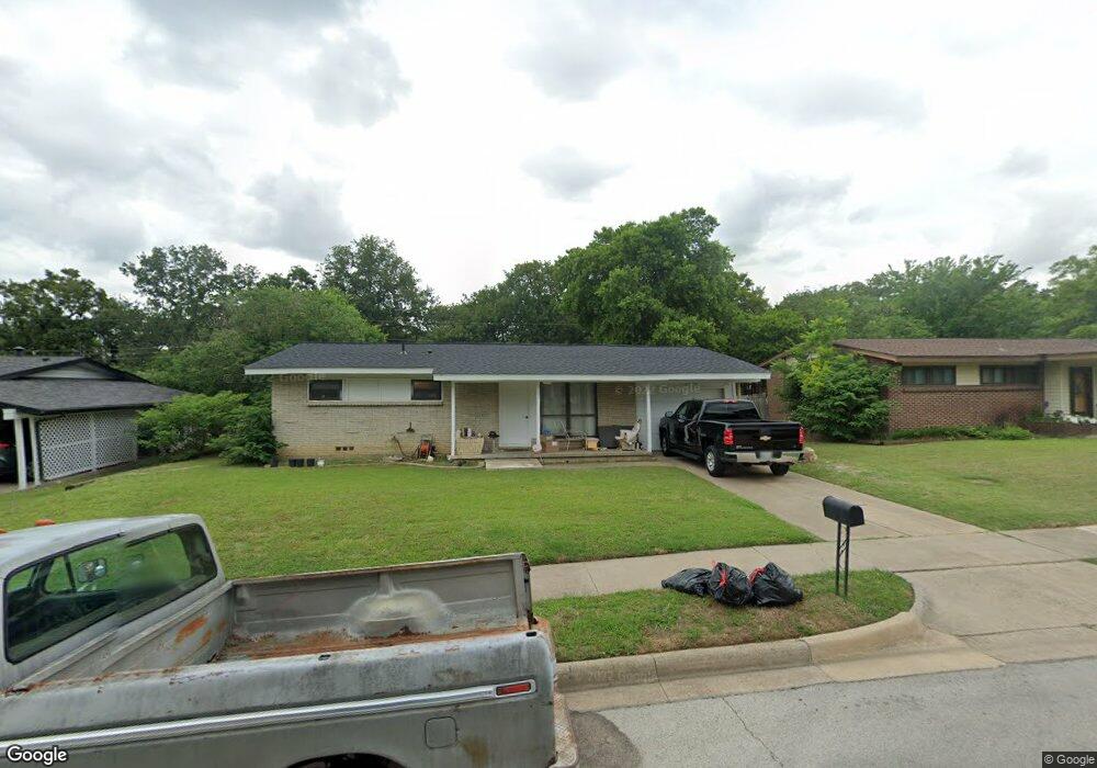 621 Elm St, Hurst, TX 76053 - photo 1