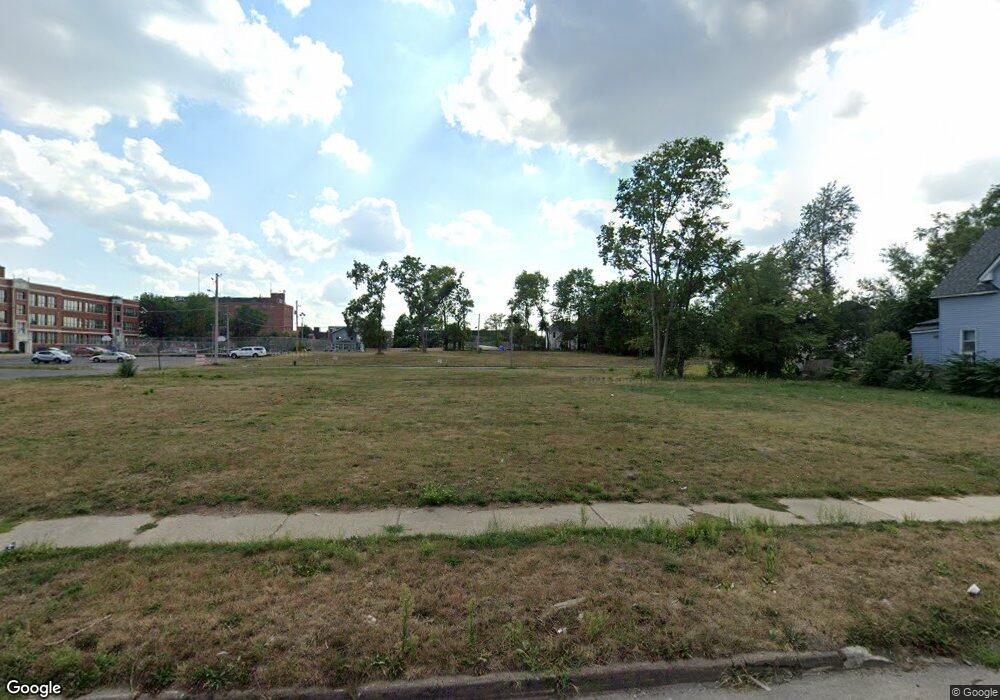 527 12th St SE, Cedar Rapids, IA 52403 - photo 1