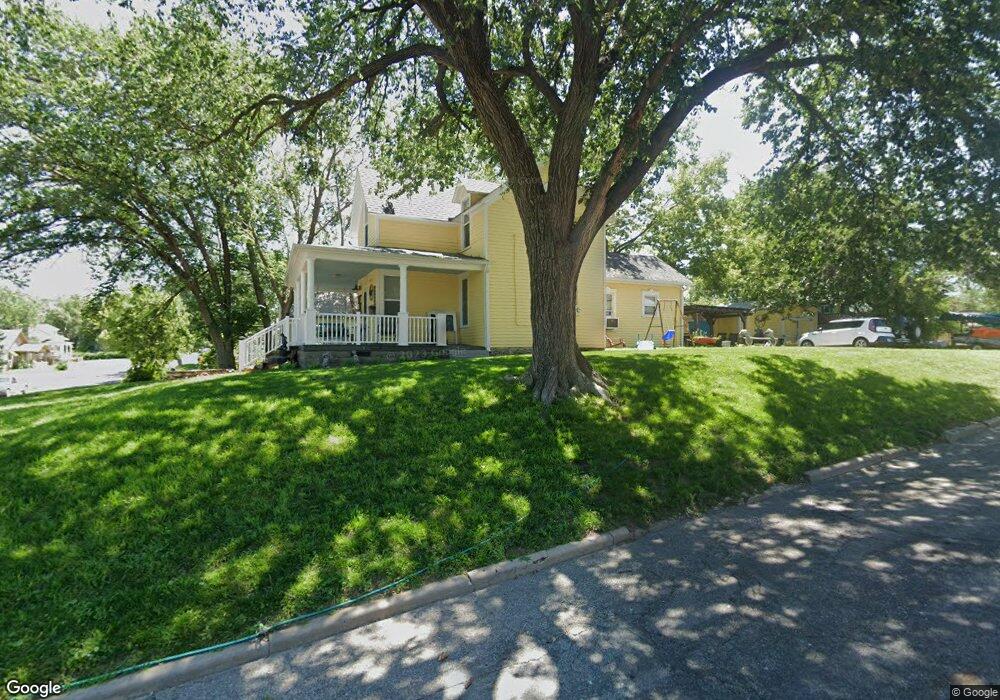 632 W 5th St, Concordia, KS 66901 - photo 1