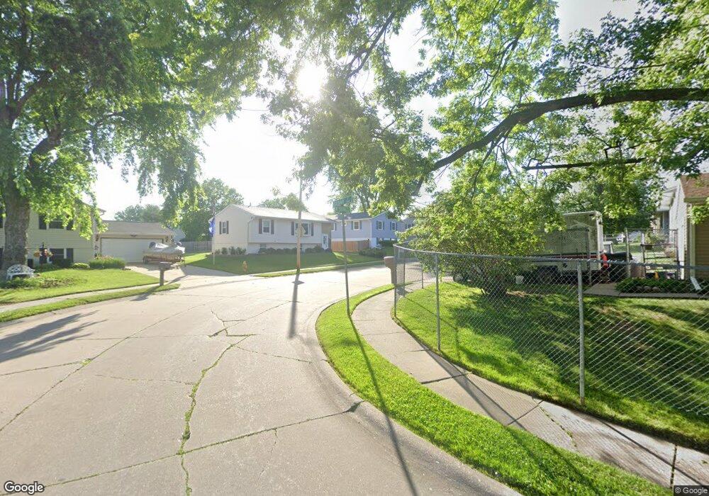 2030 W 55th St, Davenport, IA 52806 - photo 1