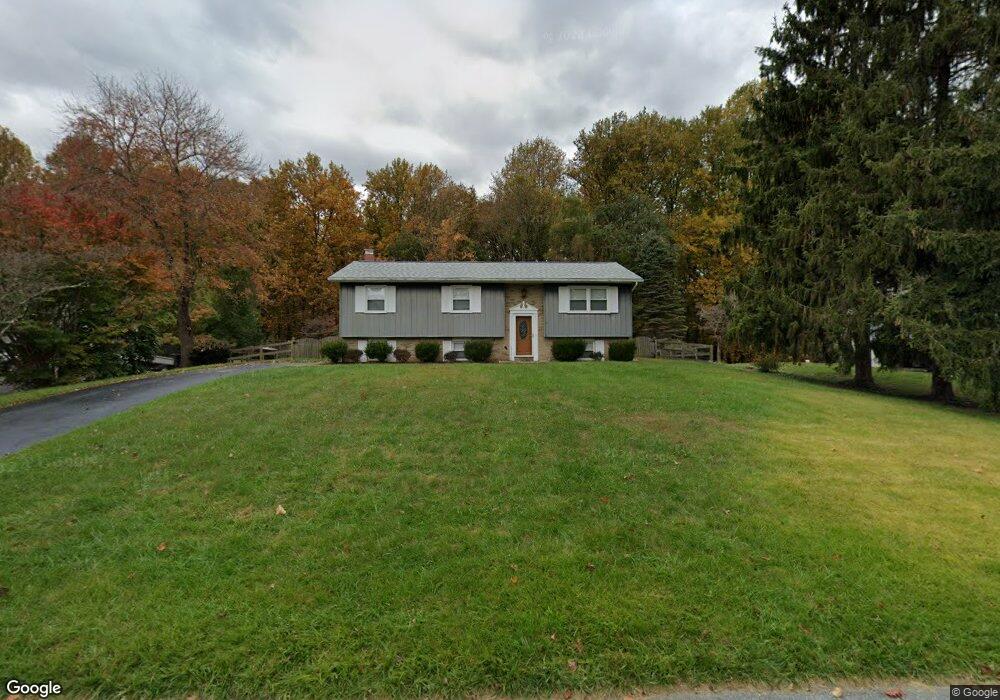5810 Dale Dr, Sykesville, MD 21784 - photo 1