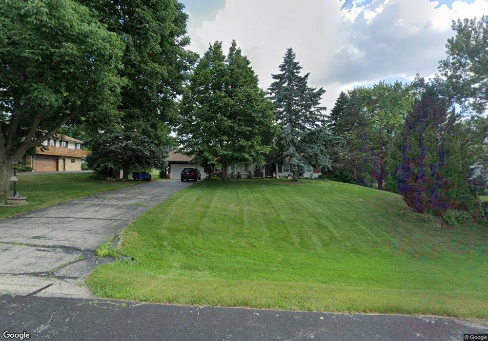 N57W26441 Mount Du Lac Dr, Sussex, WI 53089 - photo 1