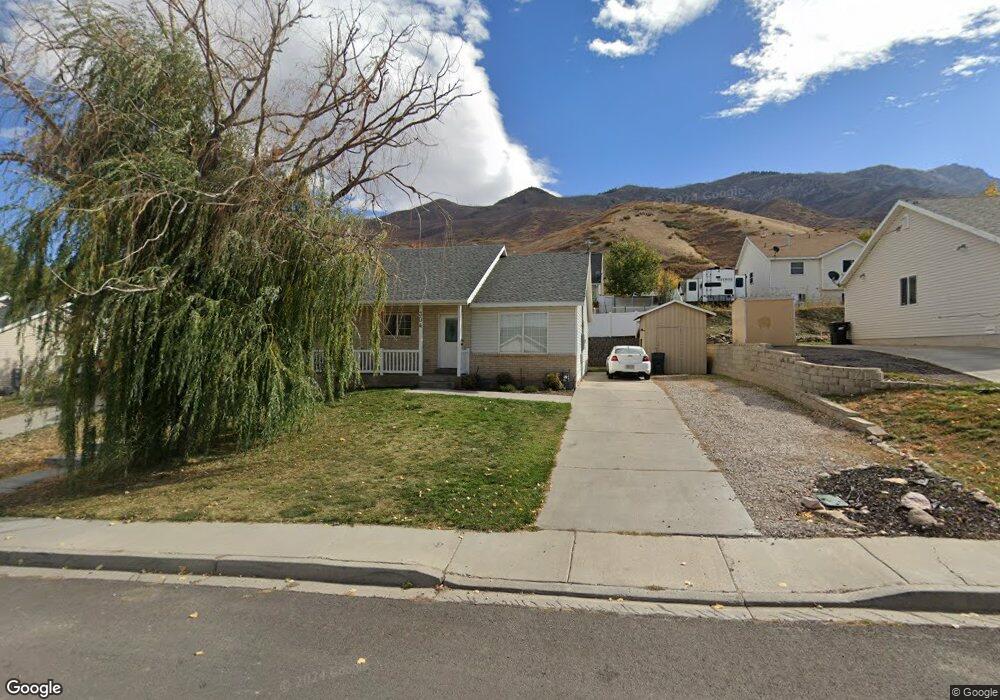 304 N Peach St, Santaquin, UT 84655 - photo 1