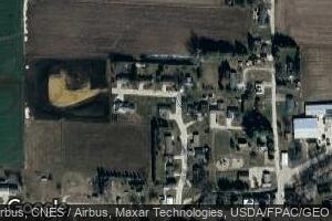 121 Spring St NW, Waucoma, IA 52171