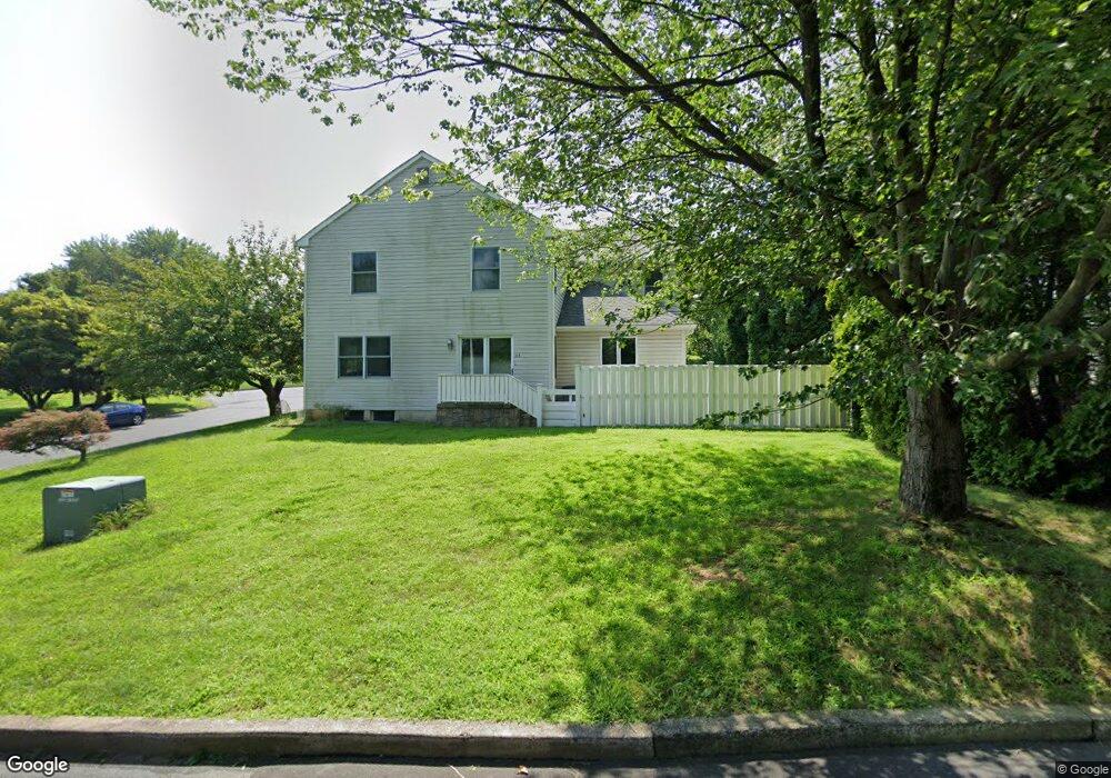 7 Ramblewood Dr, Easton, PA 18040 - photo 1