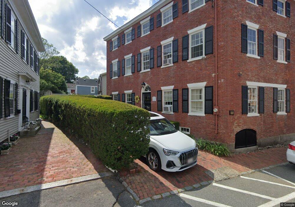 5 Hooper St, Marblehead, MA 01945 - photo 1