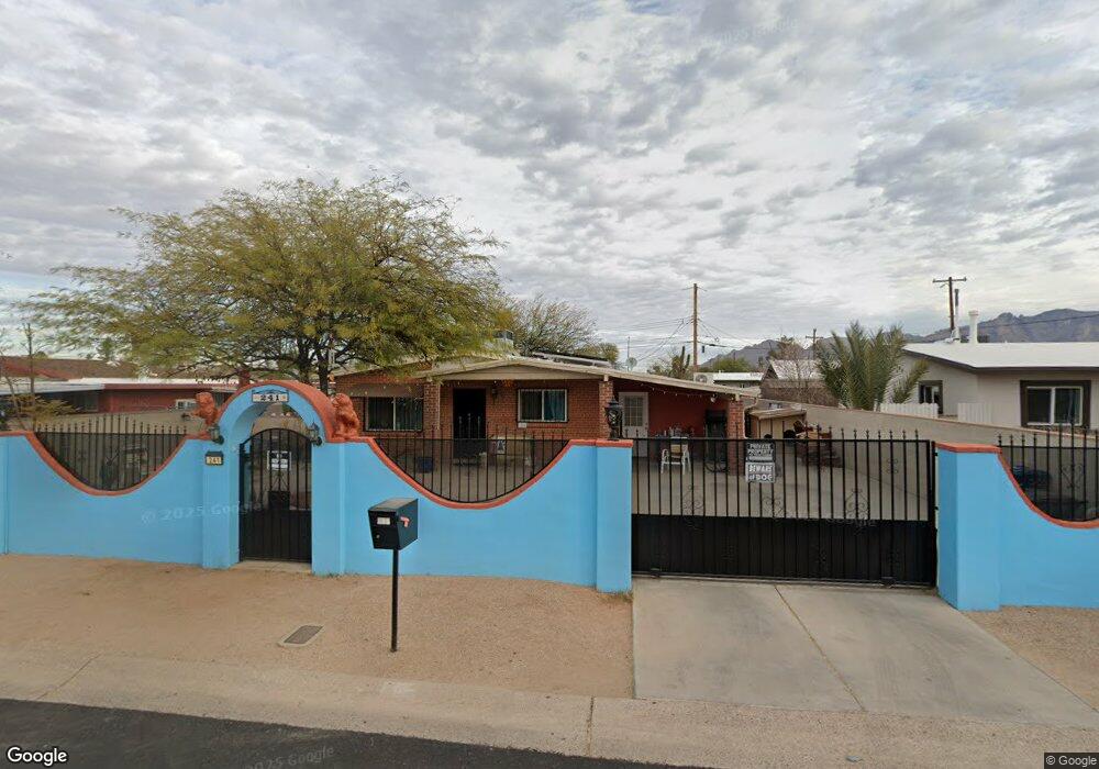 241 E Farr St, Tucson, AZ 85705 - photo 1