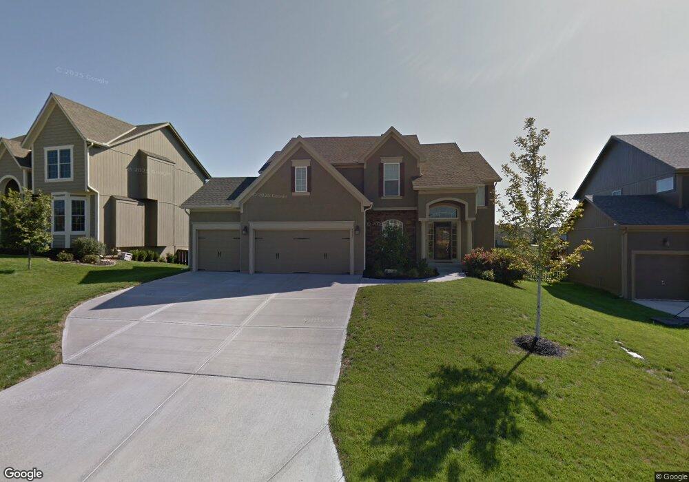 5917 Longview St, Shawnee, KS 66218 - photo 1