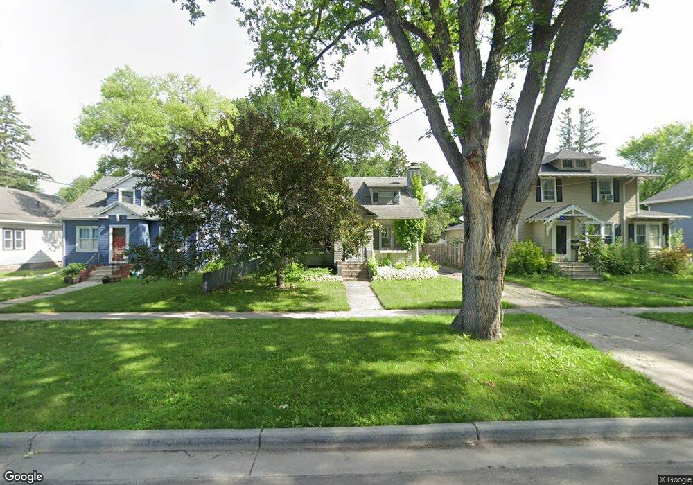 1433 11th Ave S, Fargo, ND 58103 - photo 1